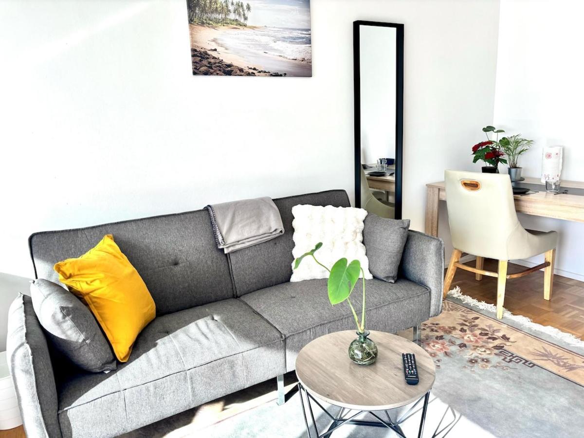 Apartment 2-room With Balcony And Kitchen