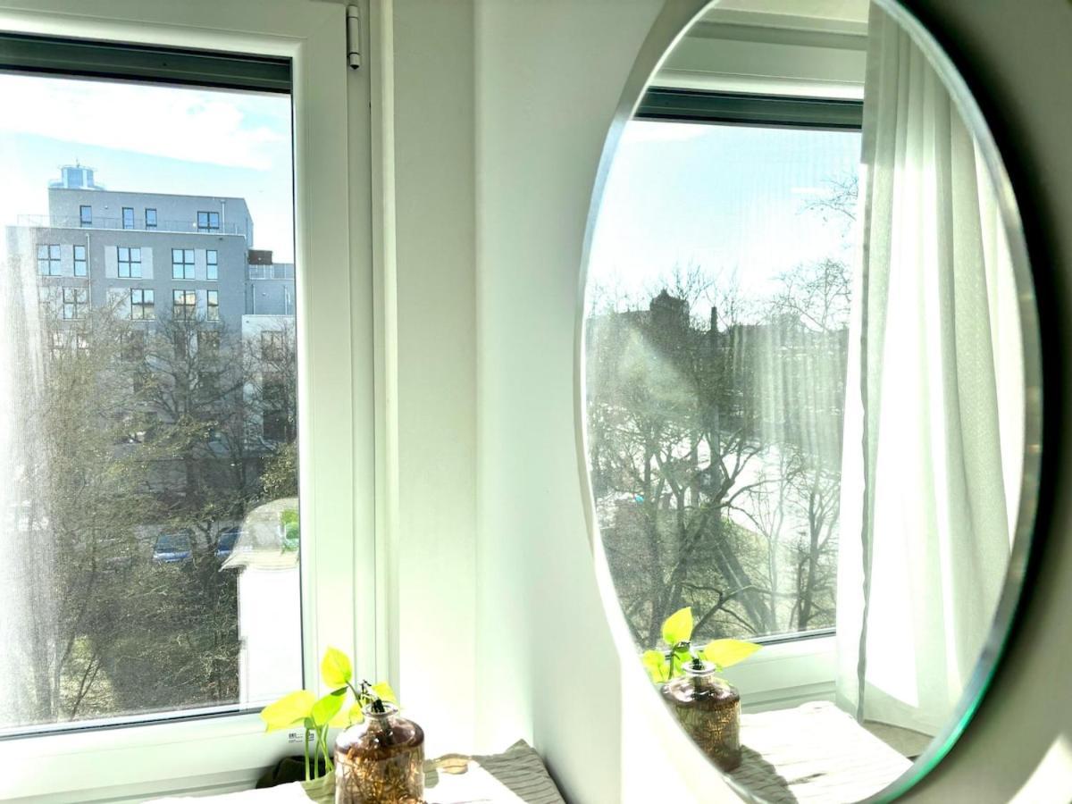 Apartment 2-room With Balcony And Kitchen